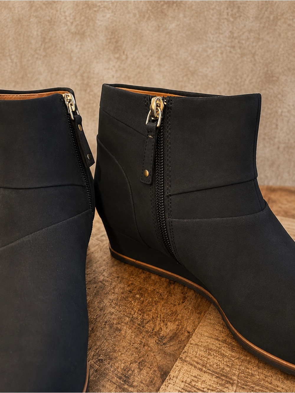 Linea Paulo Yuri Wedge Bootie in Black Nubuck Suede, Size 8.5, New in Box - Picture 6 of 10